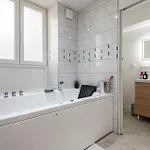 Cocon Prive Avec Jacuzzi & Sauna 아파트 *