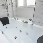 아파트 Cocon Prive Avec Jacuzzi & Sauna