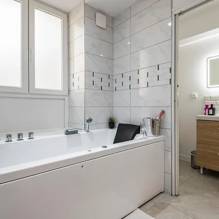 Cocon Prive Pour 2 Personnes Jacuzzi, Sauna, Wi-fi & Climatisation Apartament *