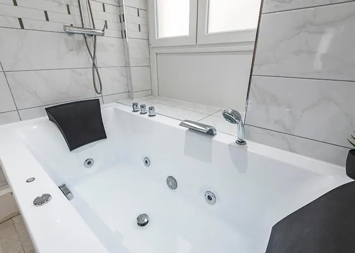 아파트 Cocon Prive Avec Jacuzzi & Sauna